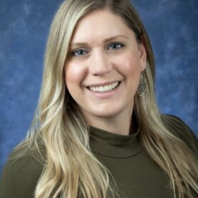 thumbnail_burnett_katie_05 headshot thumbnail_burnett_katie_05 headshot